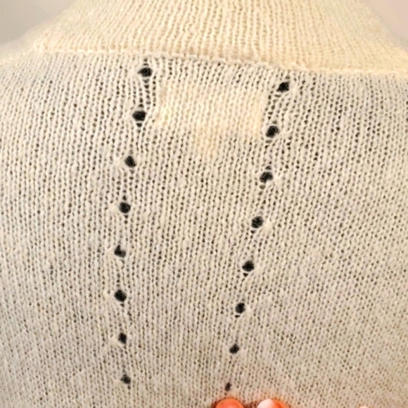 Lou & Grey Soft Cream Turtleneck Sweater Size Medium - Picture 8 of 13